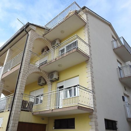 Marini Apartmani Trogir Buitenkant foto