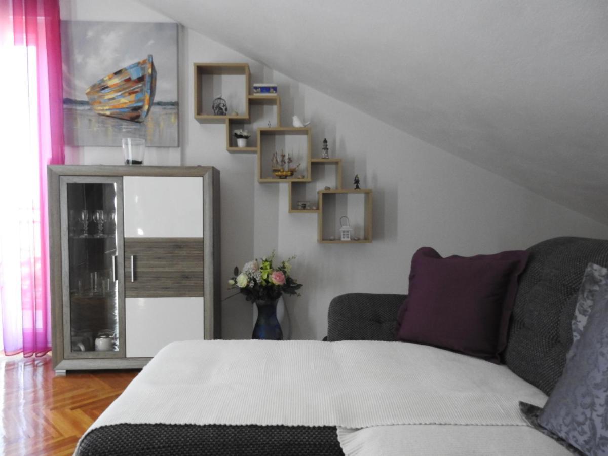 Marini Apartmani Trogir Buitenkant foto