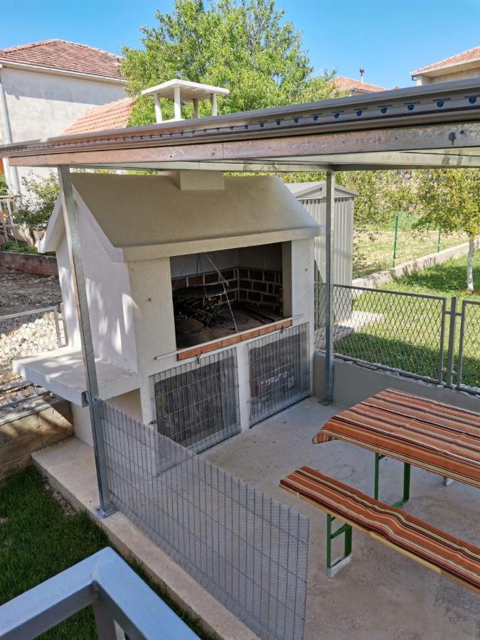 Marini Apartmani Trogir Buitenkant foto