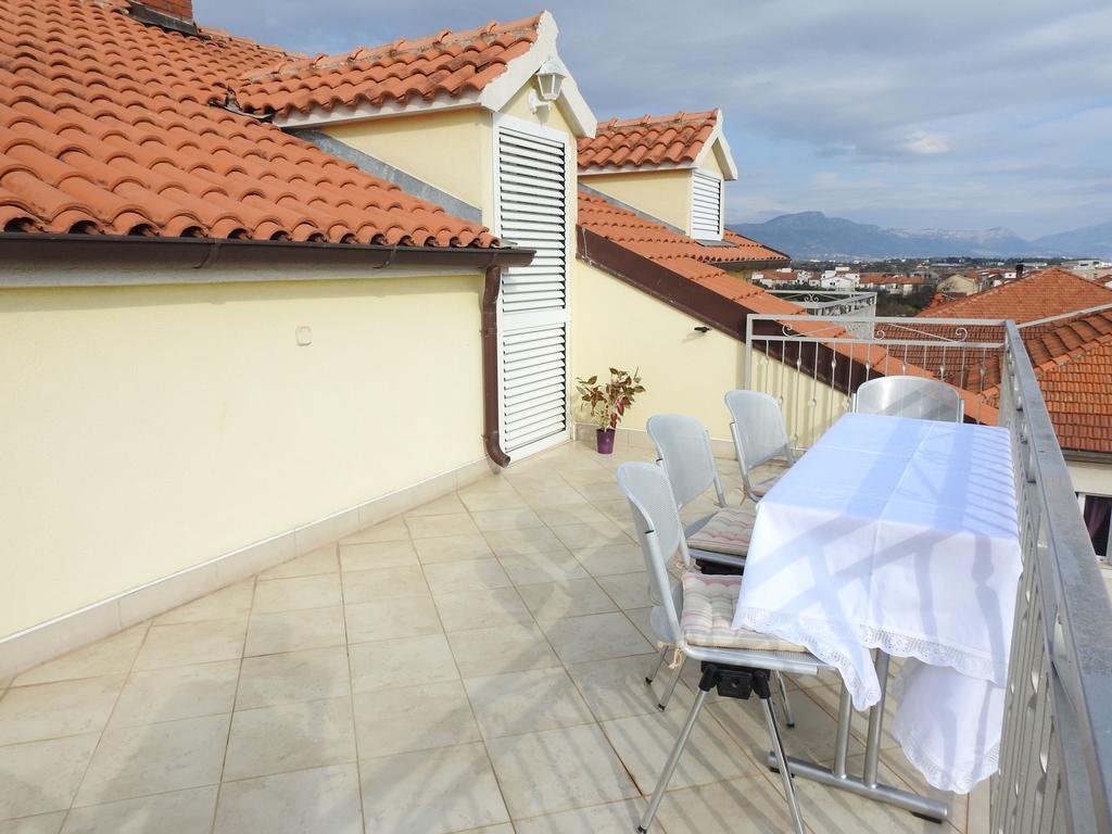 Marini Apartmani Trogir Buitenkant foto