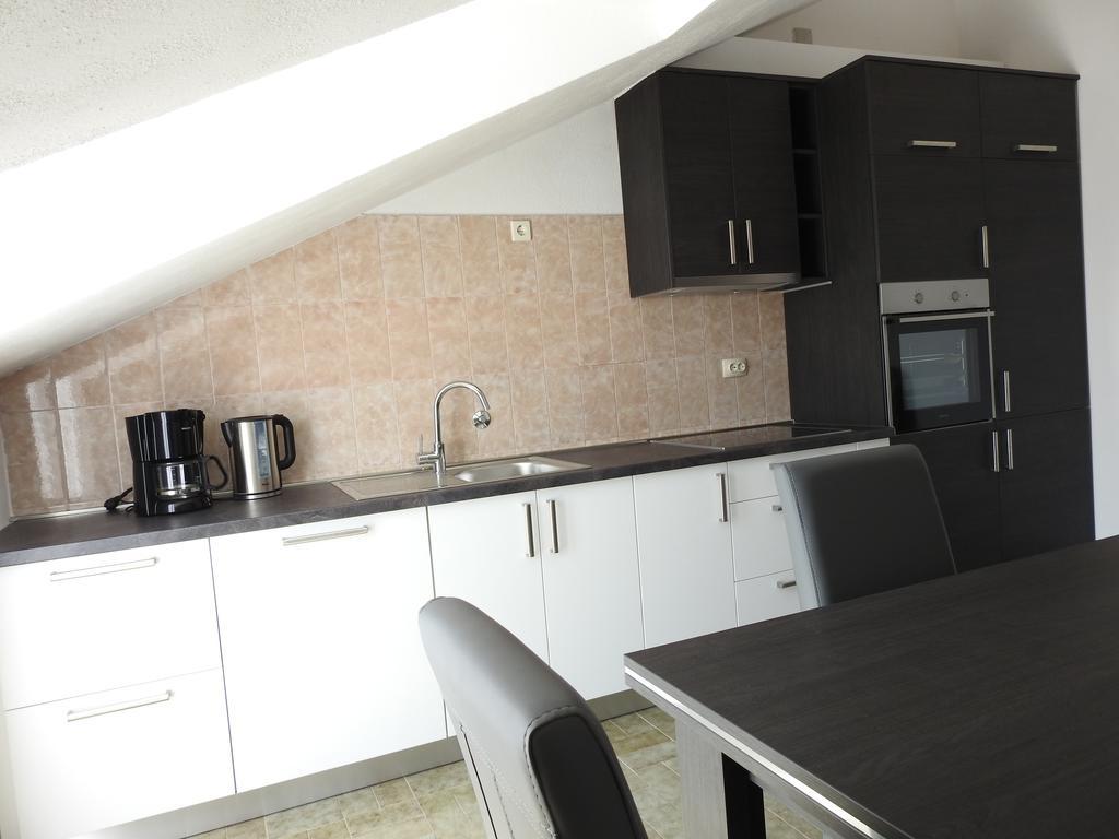 Marini Apartmani Trogir Buitenkant foto